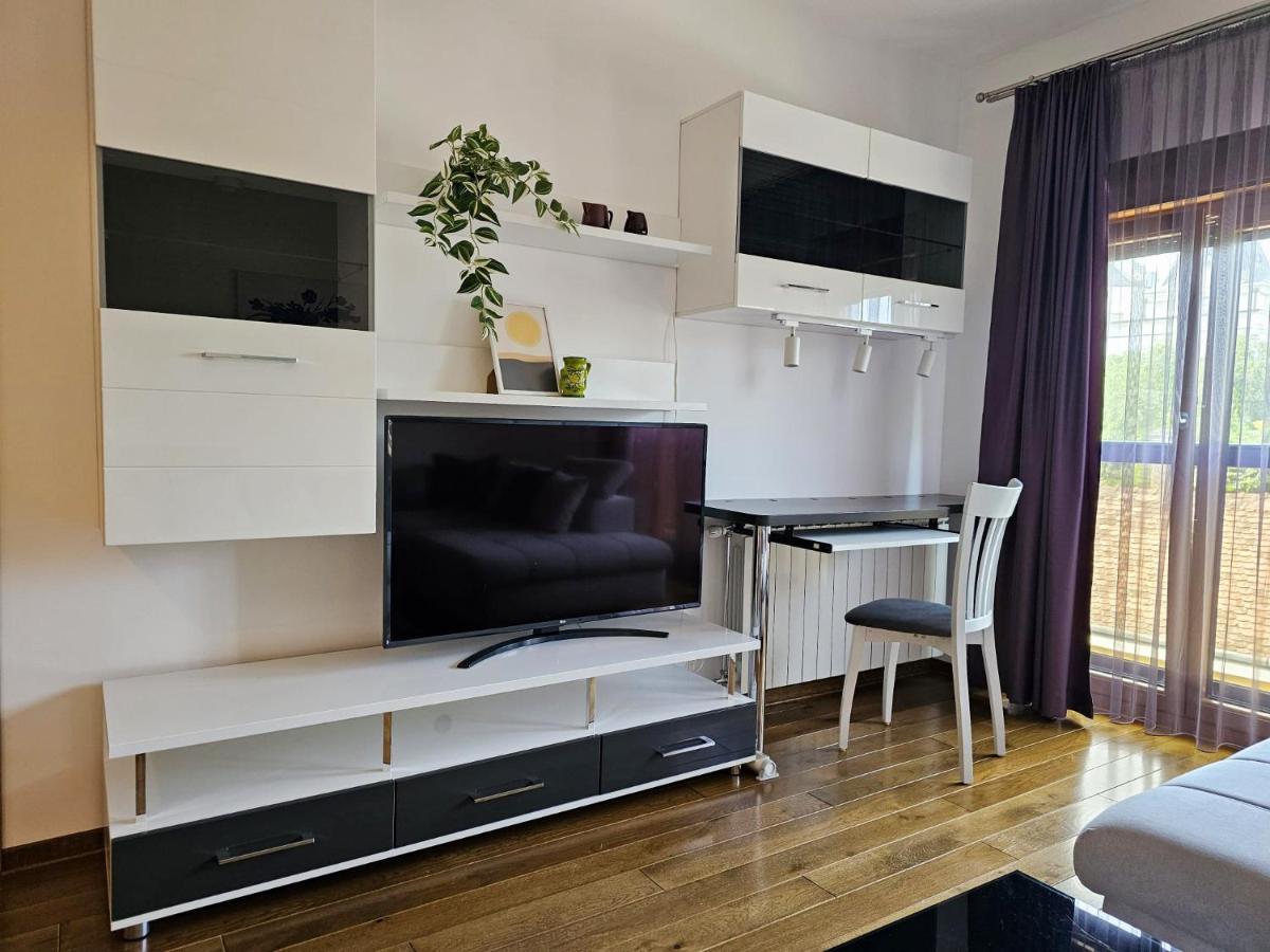 נובי סאד Bright Side Apartment מראה חיצוני תמונה